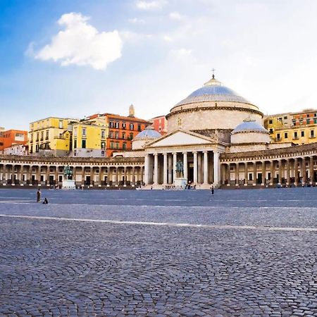 A Casa E Annarell Apartment Napoli Bagian luar foto