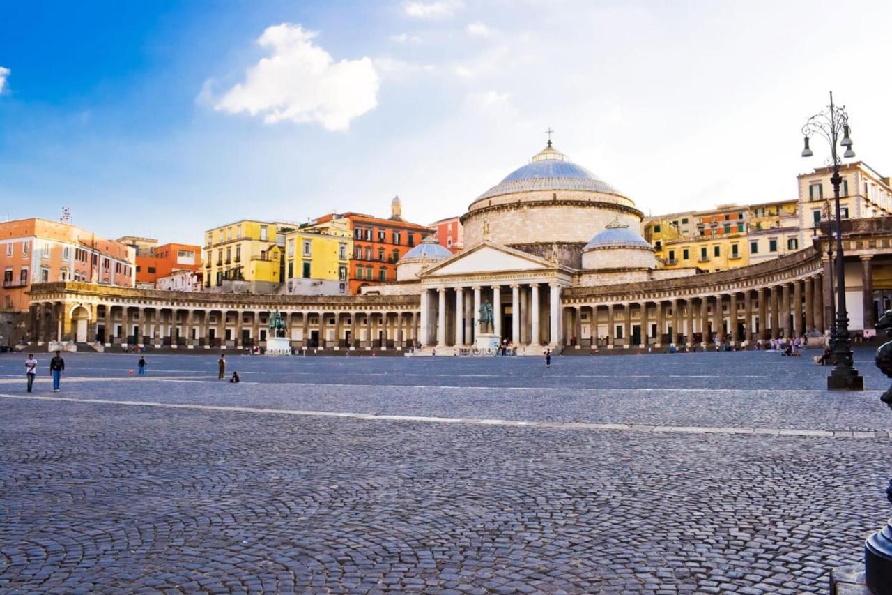 A Casa E Annarell Apartment Napoli Bagian luar foto