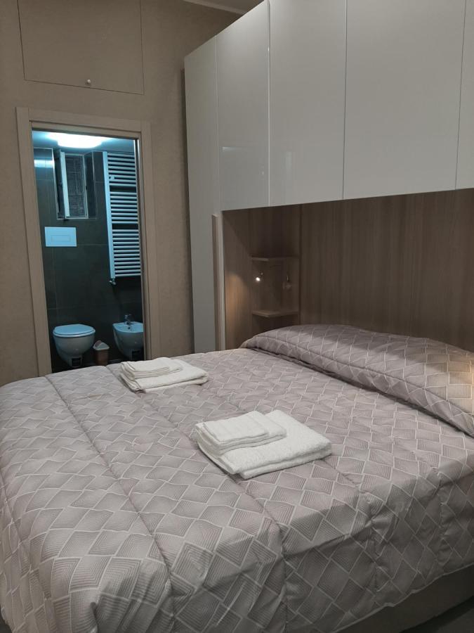 A Casa E Annarell Apartment Napoli Bagian luar foto