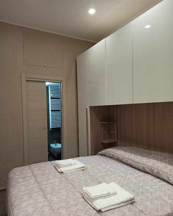 A Casa E Annarell Apartment Napoli Bagian luar foto