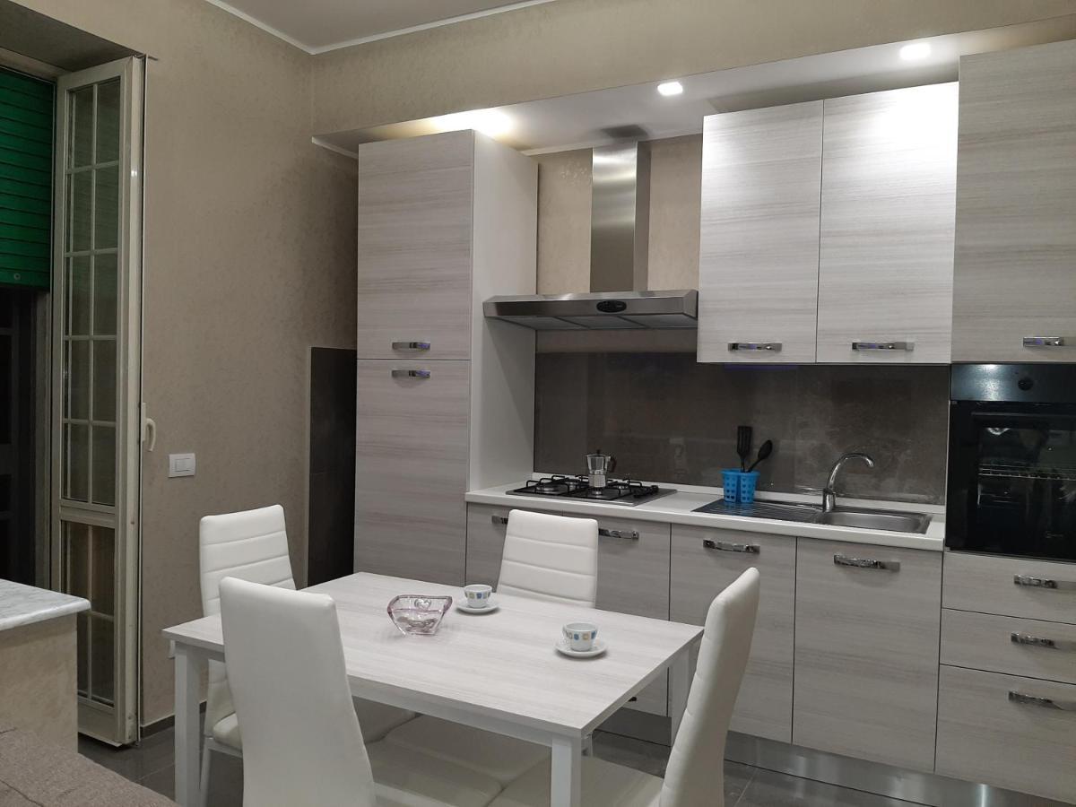 A Casa E Annarell Apartment Napoli Bagian luar foto